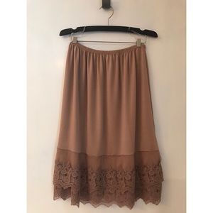 Lace trim slip skirt